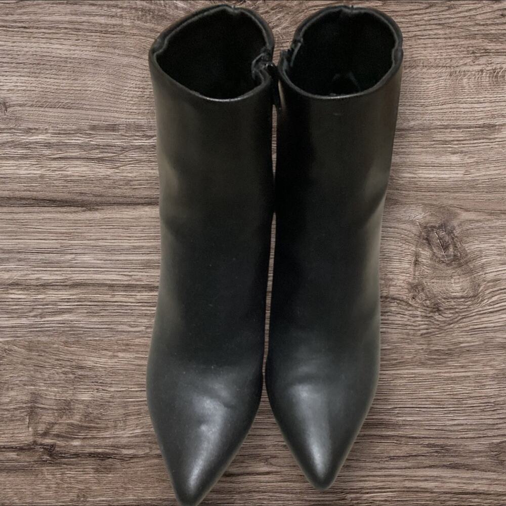 Wild Pair Black Heeled Ankle Booties Size 6.5 Pointed Toe Side Zip Chic